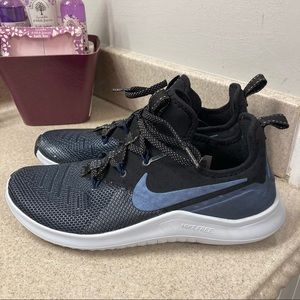 nike flyknit barefoot